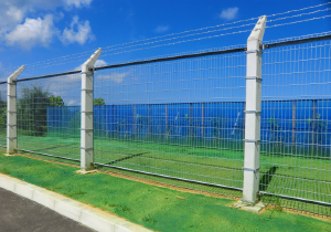沖縄県 浄水場フェンス コンクリート柱